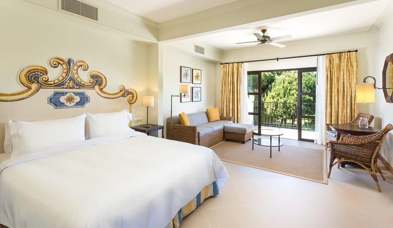 PINE CLIFF - TWO BEDROOM RESIDENCE MASTER BEDROOM